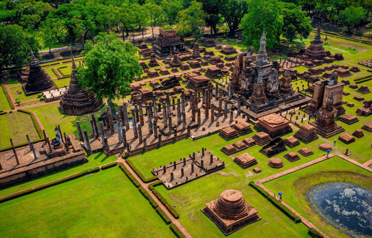 Sukhothai Historical Park and Si Satchanalai Historical Park