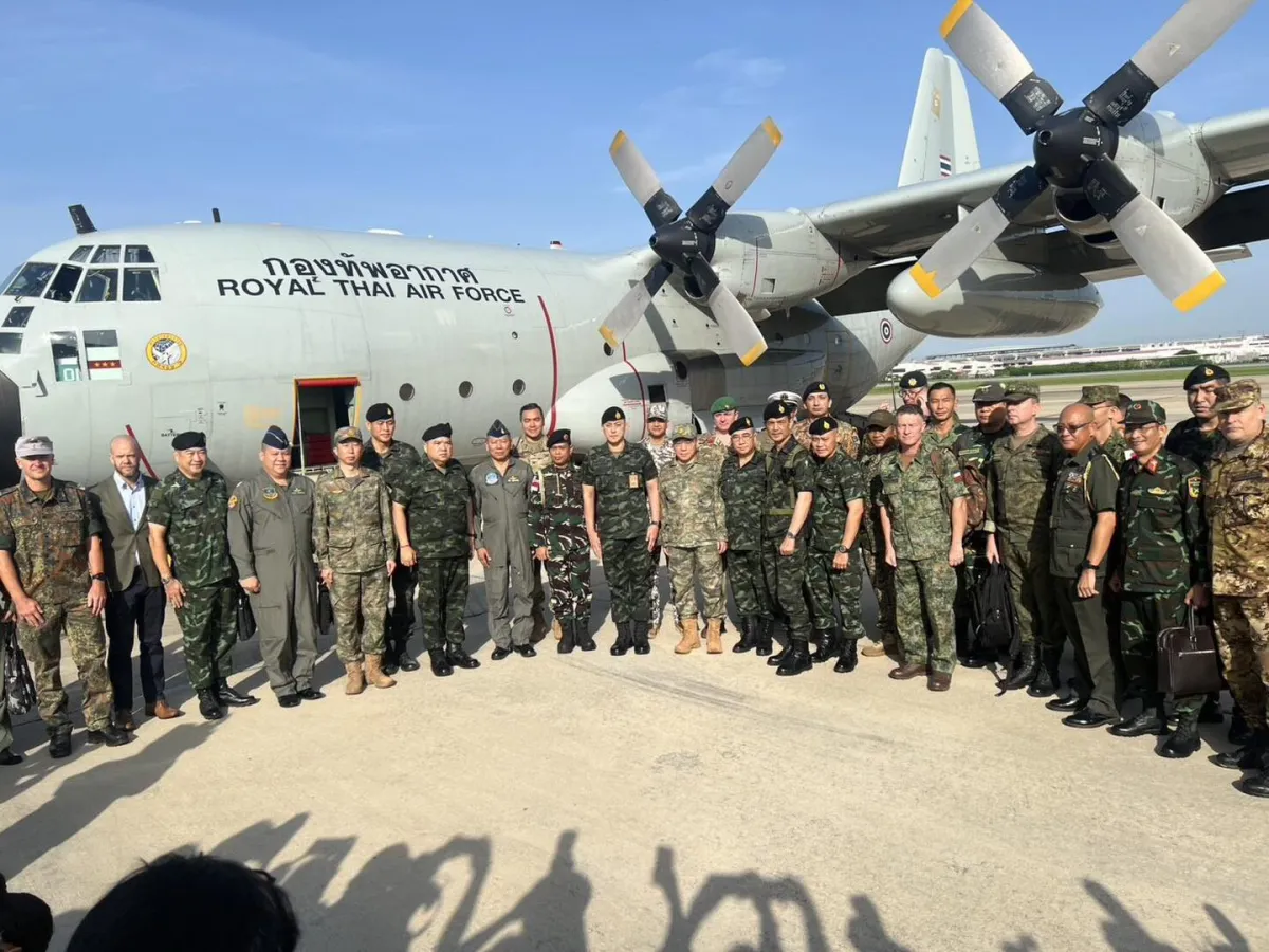 Foreign Diplomats, Military Attachés, and Media Arrive in Ubon for Border Visit